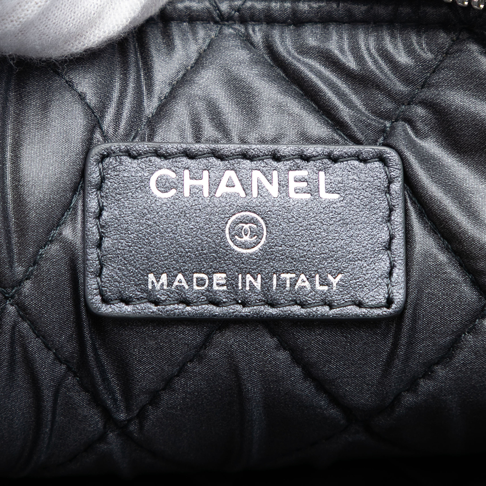 Pre-Loved Chanel Medium CC Quilted Caviar O Case Clutch - Picture 5 of 8